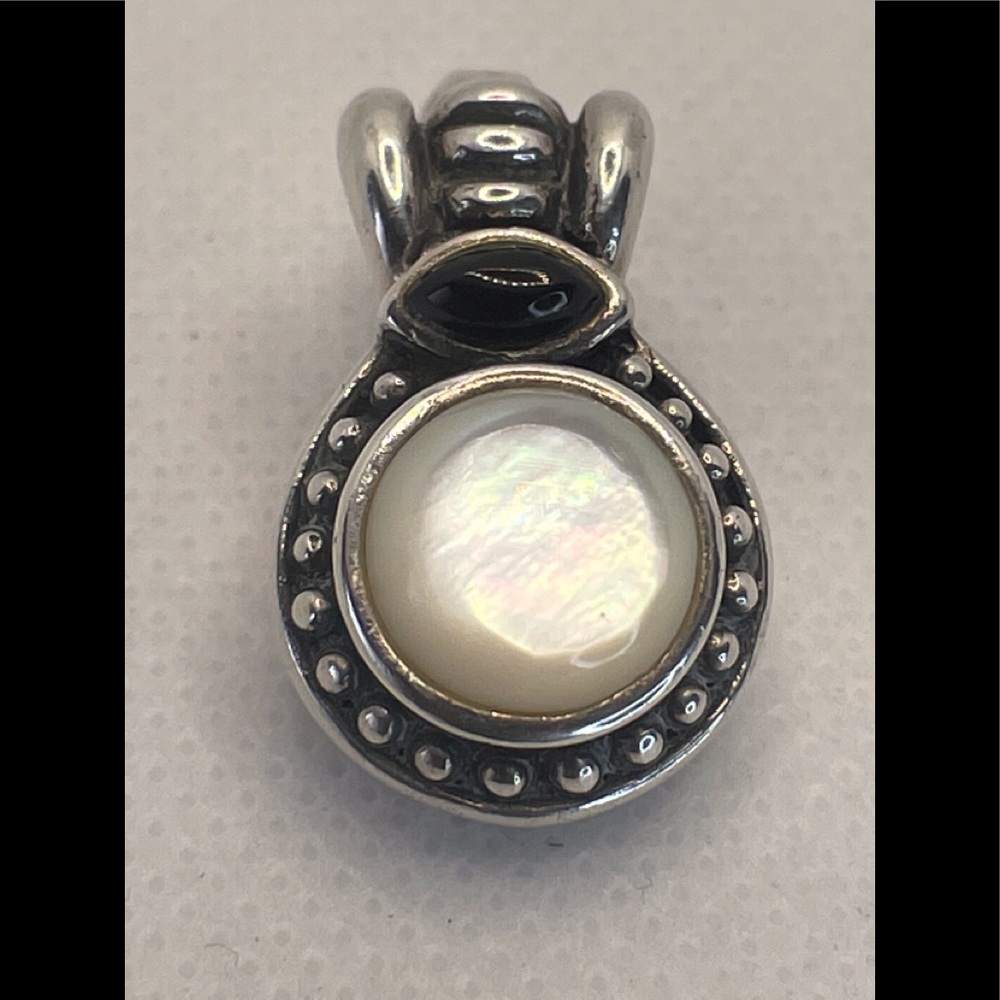 Pendant